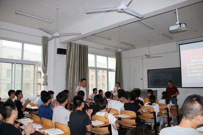 5cfdff7809155.jpg